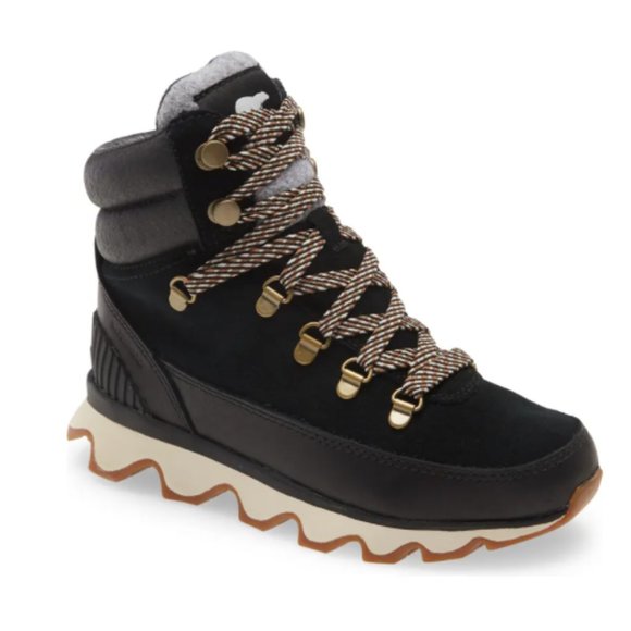 RARE Sorel Kinetic Conquest Hiking Boots Black